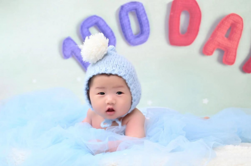 阳谷宝宝喜欢搓脚 阳谷宝宝喜欢搓脚